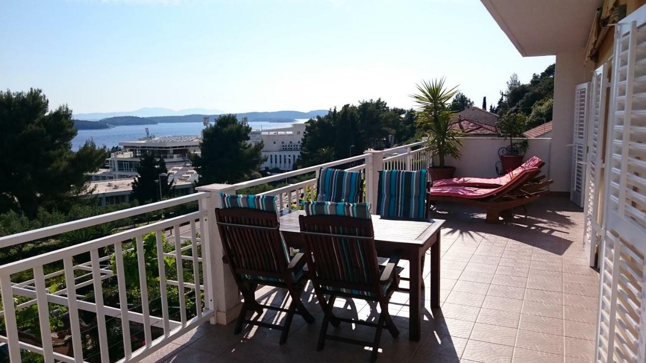 Apartments Mare Hvar Town Exterior foto
